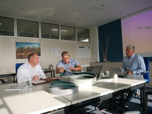 Gruppe-bei-Glaston-w-300x225 (1)